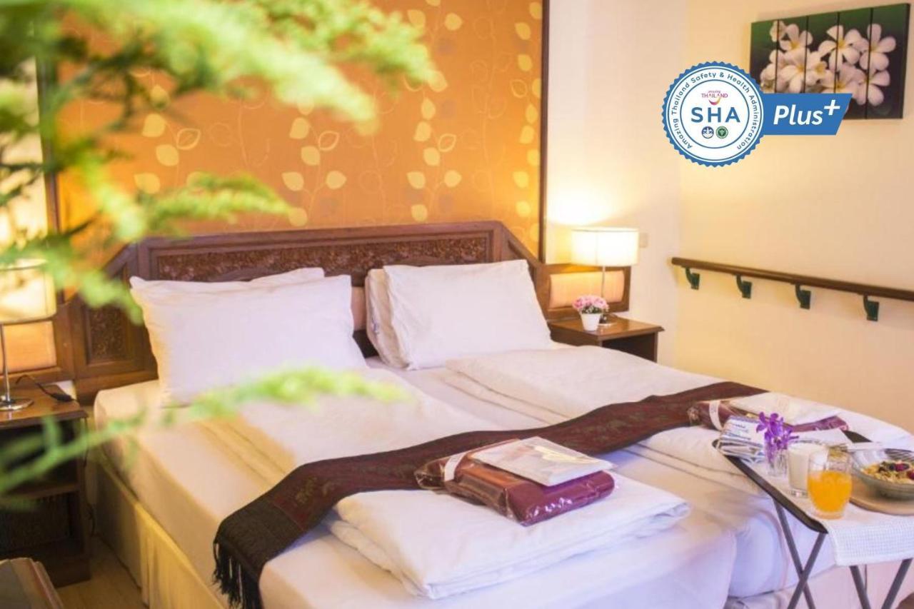People Place Boutique In Town Hotel - Sha Extra Plus Чиангмай Экстерьер фото