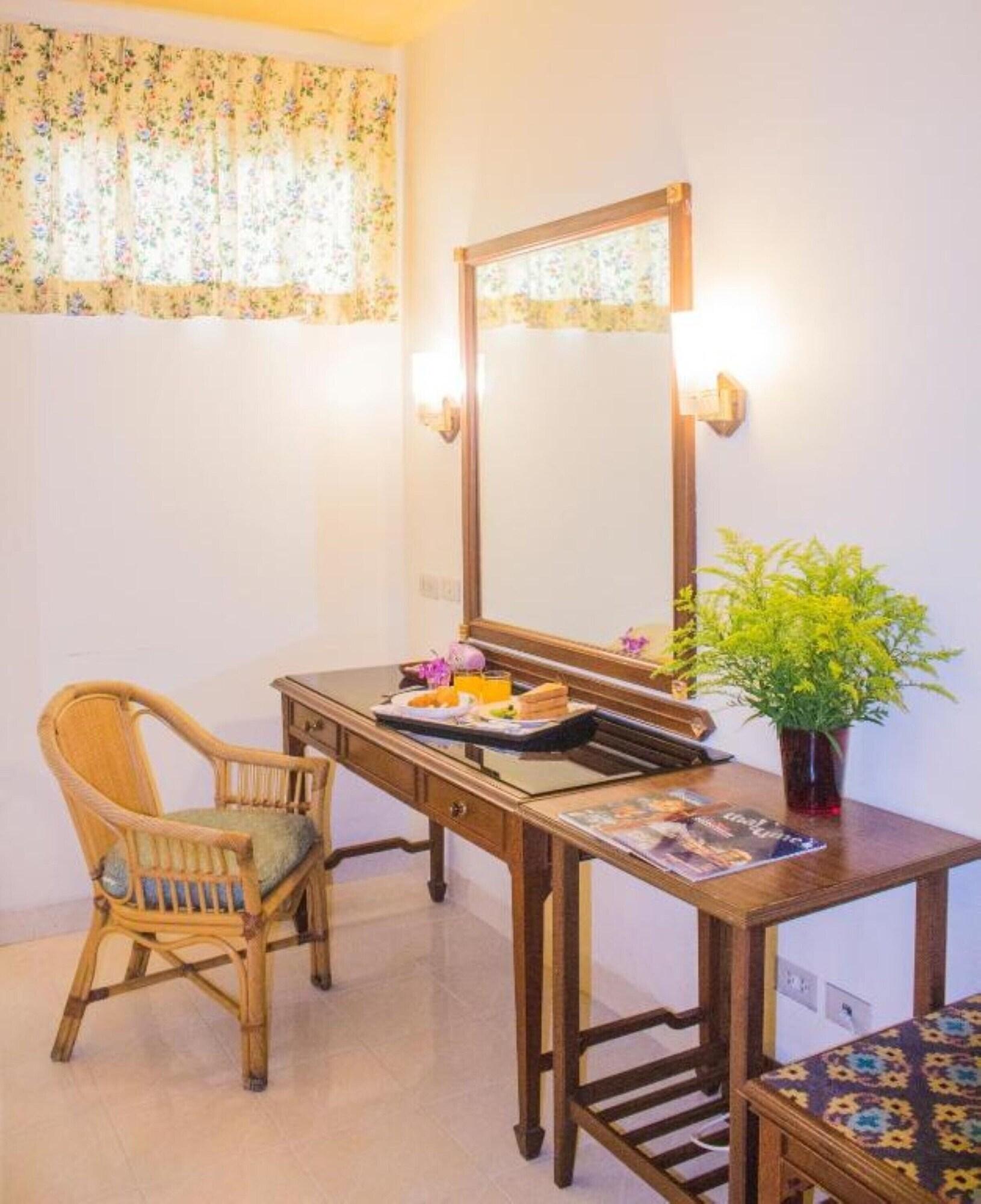 People Place Boutique In Town Hotel - Sha Extra Plus Чиангмай Экстерьер фото