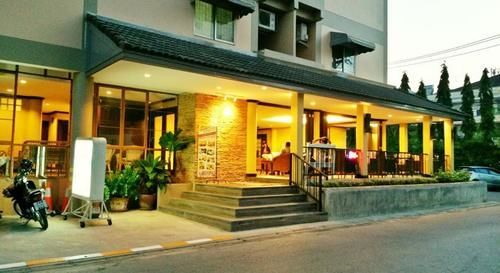 People Place Boutique In Town Hotel - Sha Extra Plus Чиангмай Экстерьер фото