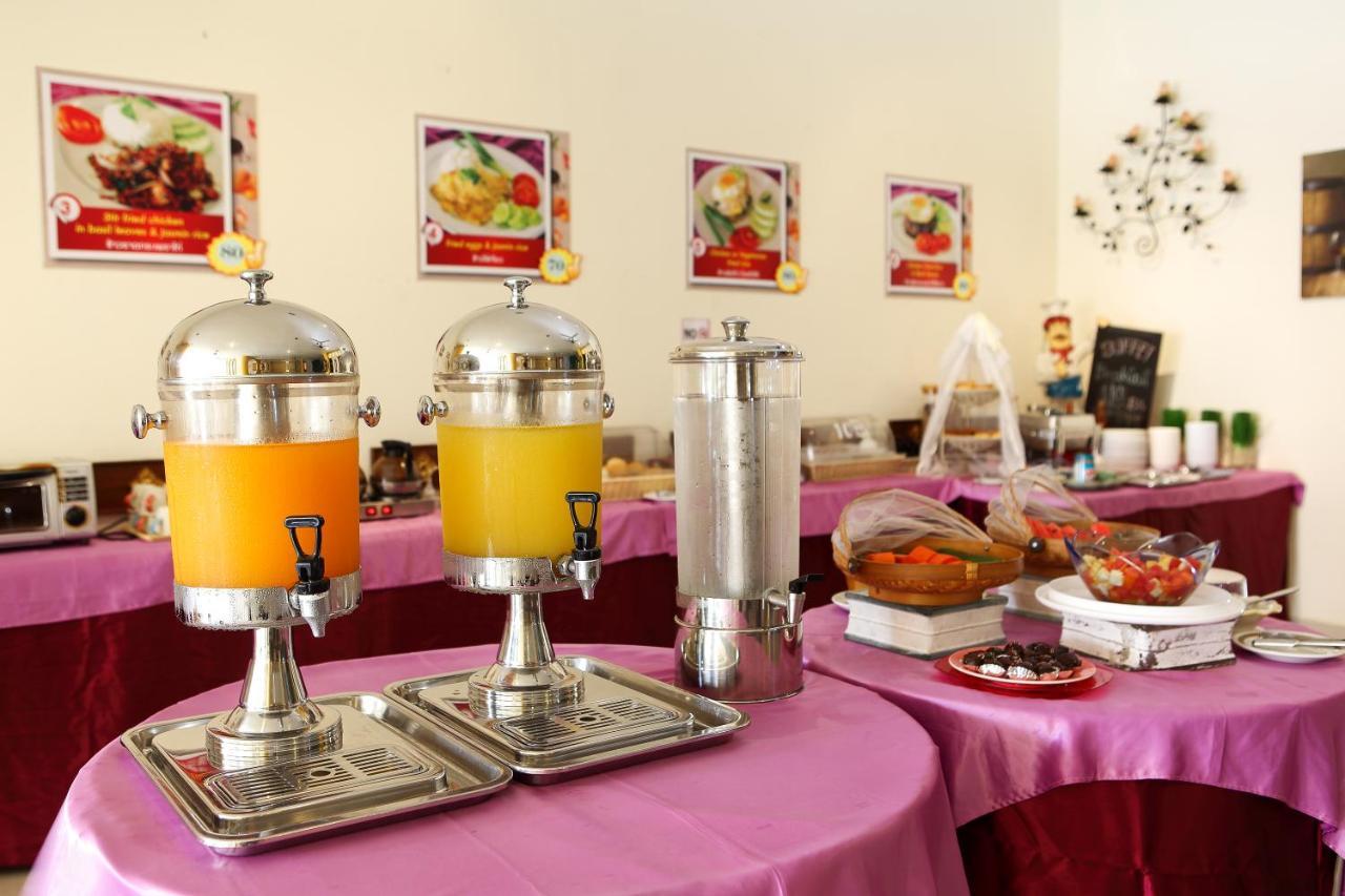 People Place Boutique In Town Hotel - Sha Extra Plus Чиангмай Экстерьер фото