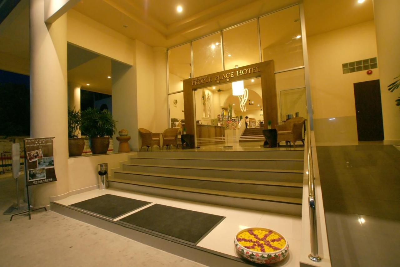 People Place Boutique In Town Hotel - Sha Extra Plus Чиангмай Экстерьер фото